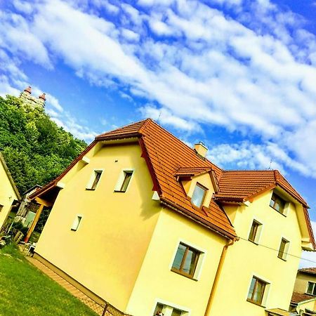 Apartman Pod Kalvariou - Rodinny Dom Banská Štiavnica Dış mekan fotoğraf