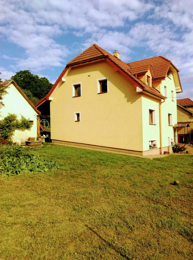 Apartman Pod Kalvariou - Rodinny Dom Banská Štiavnica Dış mekan fotoğraf